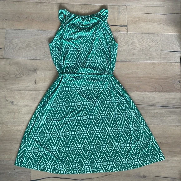 Banana Republic Tie Waist Dress - Picture 2 of 7